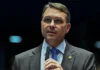 “Uma farsa”, diz Flávio após STF formar maioria contra recurso de Bolsonaro