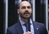 Eduardo Bolsonaro diz receber com “otimismo” conversa entre Trump e Lula