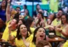 Bares do DF cobram entrada em dia de jogo do Brasil. Prática é legal?