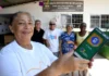 Idosos e adolescentes ressaltam a importância de exercer o direito ao voto